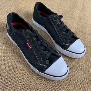 Levi denim youth comfort sneakers size 4 US/36 EUR